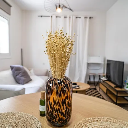 Feel Greek Hospitality #θ008 *